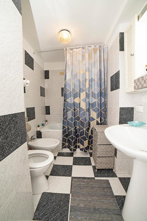 Casa Donna Lidia Apartman Savona Kültér fotó